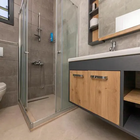Astounding House With Sea View In Yalikavak فيلة *